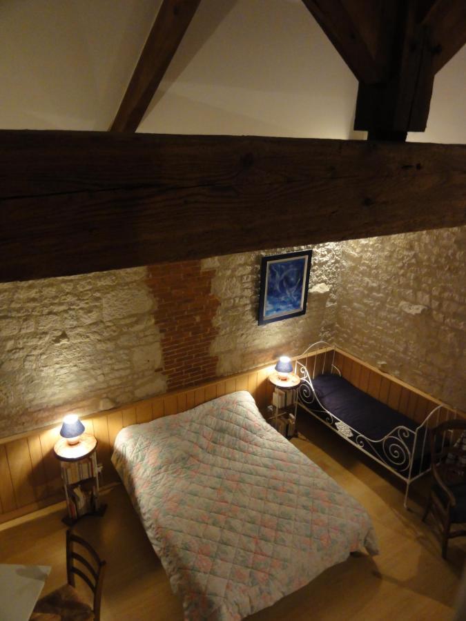 Chambres d'hôtes Les Tilleuls Les Velluire-sur-Vendee Extérieur photo